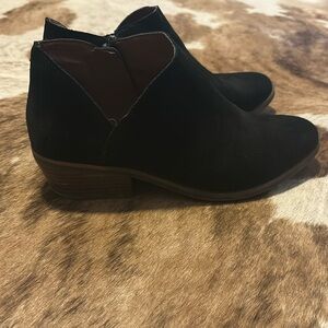 Lucky Brand black ankle booties